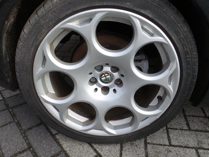 Alfa Romeo GT 1.8 Twin Spark 16V Sloopvoertuig (2008, Metallic, Zwart)