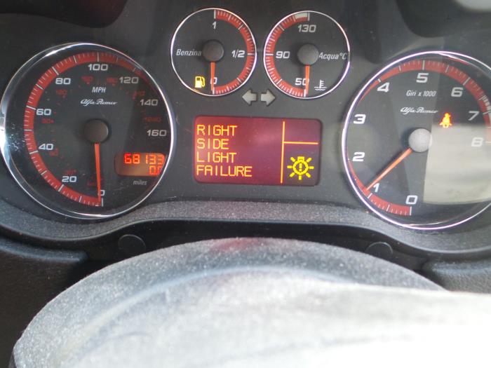 Alfa Romeo GT 1.8 Twin Spark 16V Sloopvoertuig (2008, Metallic, Zwart)