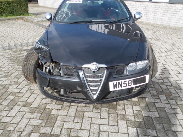 Alfa Romeo GT 1.8 Twin Spark 16V Sloopvoertuig (2008, Metallic, Zwart)
