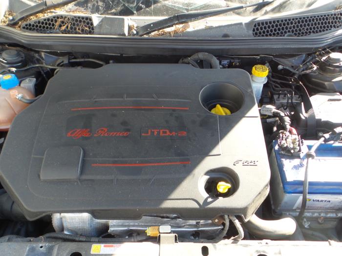 Alfa Romeo Giulietta 2.0 JTDm 16V 170 Sloopvoertuig (2011, Metallic, Zwart)