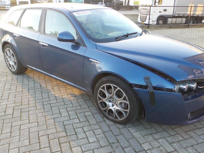 Alfa Romeo 159 Sportwagon 2.4 JTDm 20V Sloopvoertuig (2008, Metallic, Blauw)