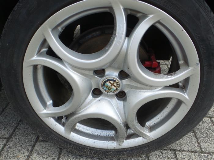 Alfa Romeo MiTo (955), Hatchback, 2008 / 2018 1.4 TB 16V, Hatchback, Benzine, 1.368cc, 114kW (155pk), FWD, 199A8000, 2008-08 / 2011-06, 955AXA ()