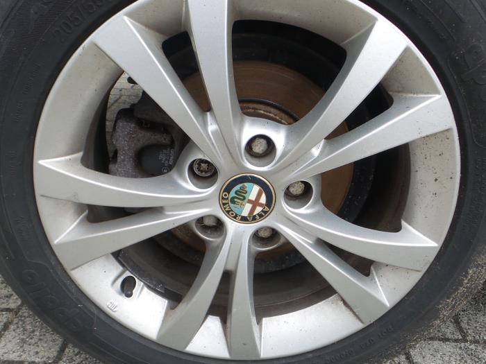 Alfa Romeo Giulietta (940), Hatchback, 2010 / 2020 1.4 TB 16V, Hatchback, Benzine, 1.368cc, 88kW (120pk), FWD, 198A4000, 2010-04 / 2020-12, 940FXA ()