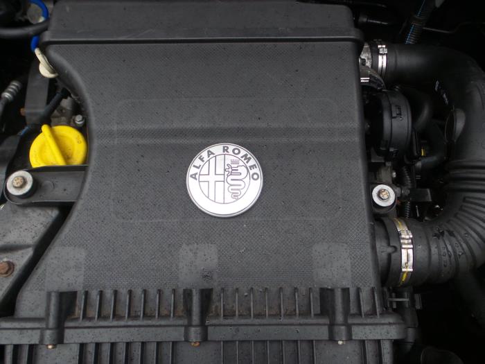 Alfa Romeo MiTo 1.4 16V Sloopvoertuig (2010, Unikleur, Zwart)