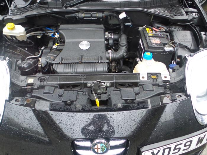 Alfa Romeo MiTo 1.4 16V Sloopvoertuig (2010, Unikleur, Zwart)