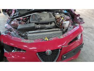 Alfa Romeo Giulia 2.0 T 16V Veloce Sloopvoertuig (2018, Unikleur, Rood)
