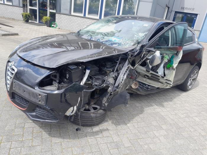 Alfa Romeo Giulietta 1.6 JTDm 16V Sloopvoertuig (2012, Unikleur, Zwart)