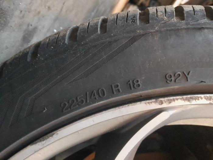 Alfa Romeo Giulietta 1.6 JTDm 16V Sloopvoertuig (2012, Unikleur, Zwart)