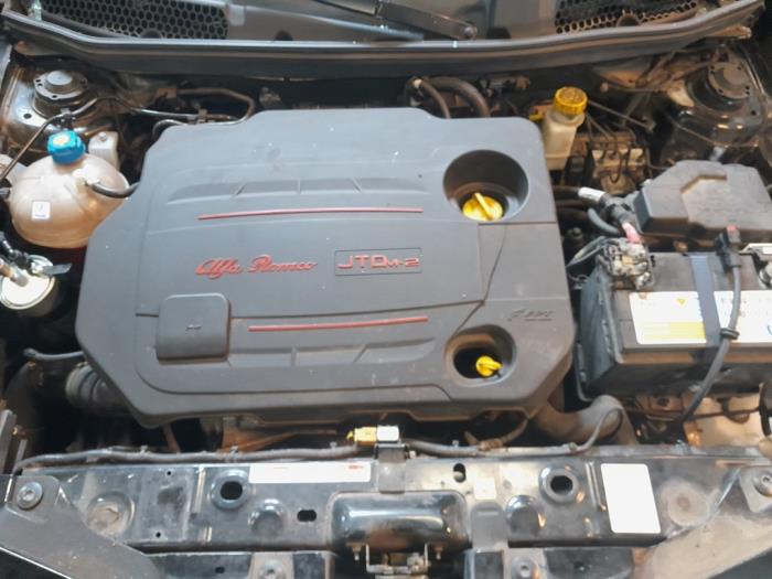 Alfa Romeo Giulietta 1.6 JTDm 16V Sloopvoertuig (2012, Unikleur, Zwart)