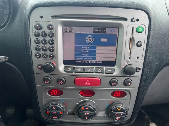 Alfa Romeo 147 1.6 HP Twin Spark 16V Sloopvoertuig (2006, Zwart)