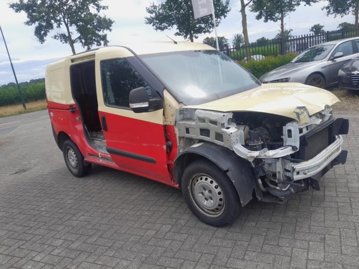 Opel Combo 1.3 CDTI 16V Sloopvoertuig (2018, Unikleur, Rood)