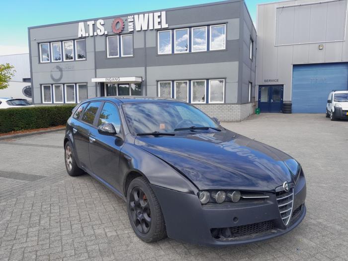 Alfa Romeo 159 1.9 JTS 16V Sloopvoertuig (2007, Zwart)