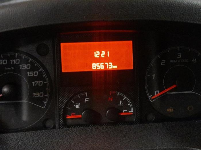 Peugeot Boxer 2.2 Blue HDi 120 Sloopvoertuig (2015, Wit)