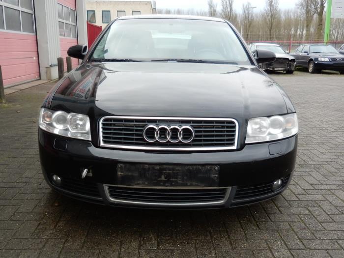 Audi A4 Quattro 2.5 TDI V6 24V Sloopvoertuig (2003, Zwart)
