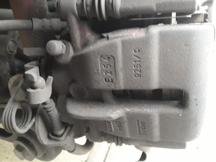 Audi S4 Avant S4 4.2 V8 40V Sloopvoertuig (2005, Zwart)