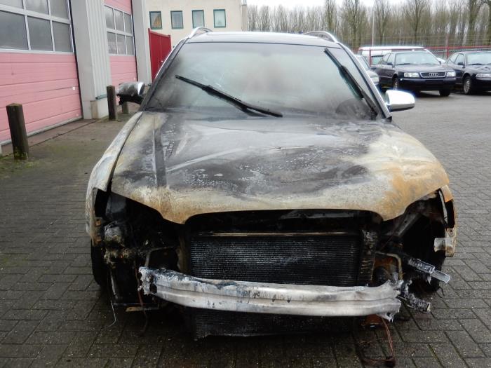 Audi S4 Avant S4 4.2 V8 40V Sloopvoertuig (2005, Zwart)