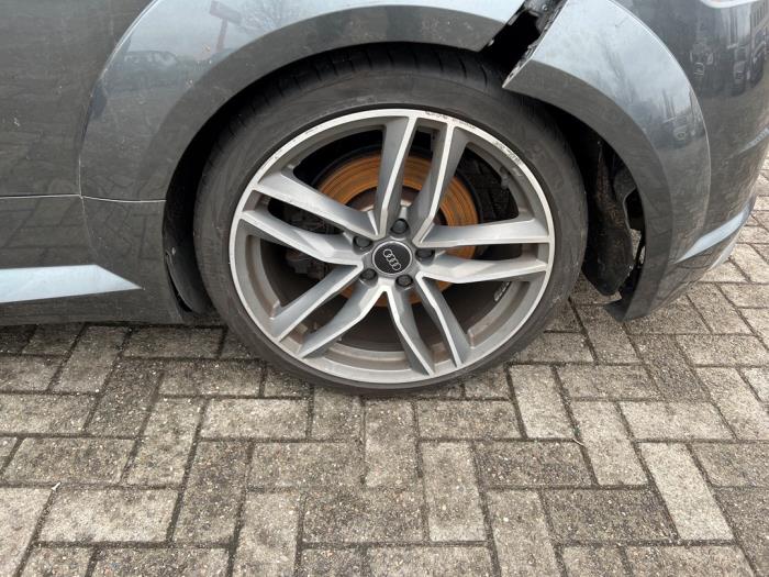 Audi TTS Roadster 2.0 TFSI 16V TTS Quattro Sloopvoertuig (2017, Grijs)