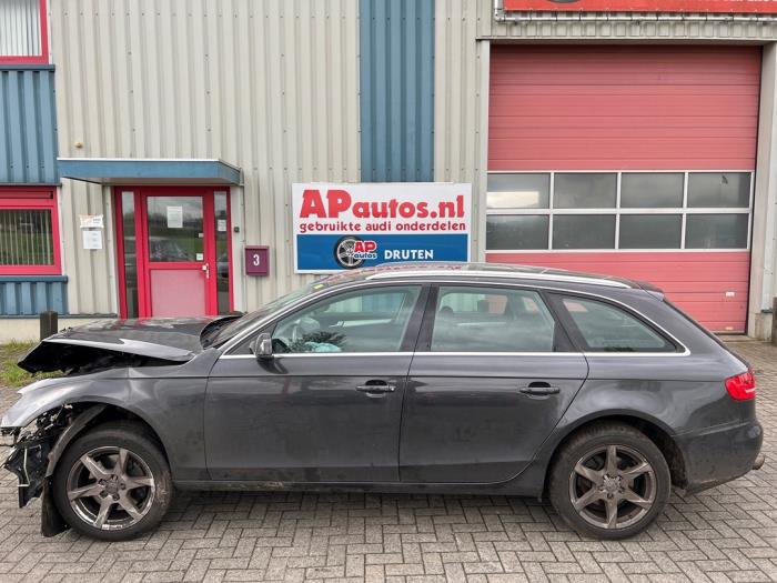 Audi A4 Avant 2.0 TFSI 16V Sloopvoertuig (2010, Grijs)