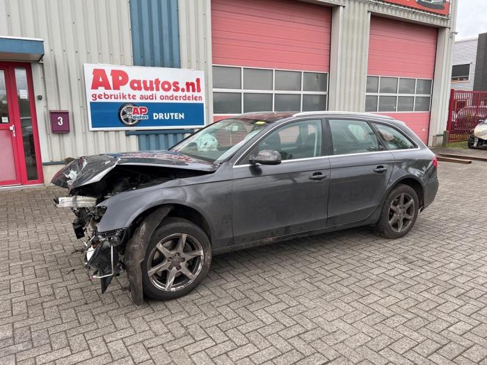 Audi A4 Avant 2.0 TFSI 16V Sloopvoertuig (2010, Grijs)