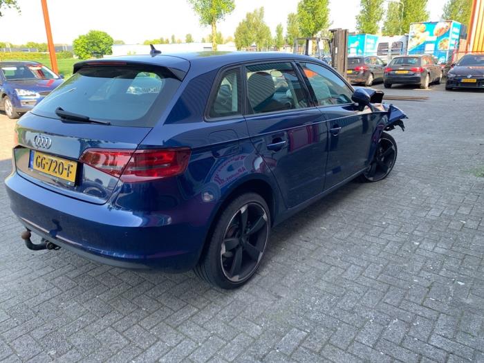 Audi A3 Sportback 1.4 TFSI ACT Ultra 16V Sloopvoertuig (2015, Blauw)