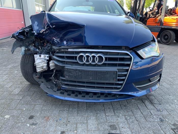 Audi A3 Sportback 1.4 TFSI ACT Ultra 16V Sloopvoertuig (2015, Blauw)