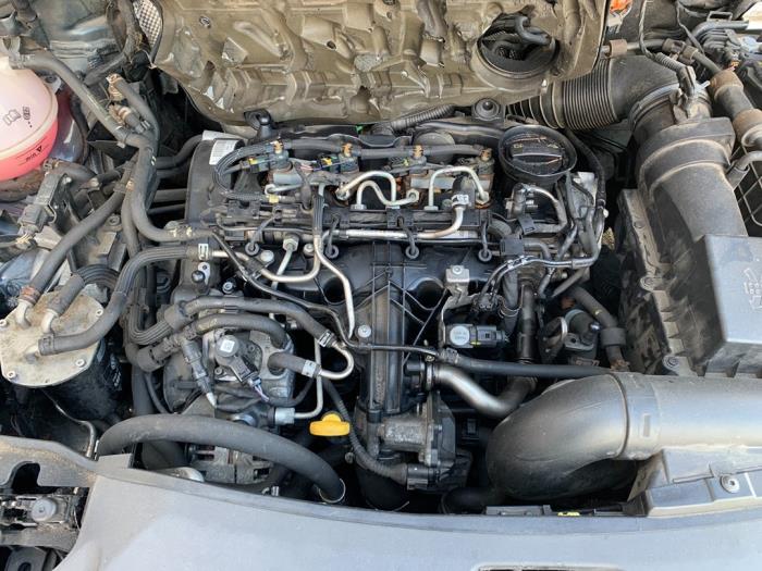 Audi Q3 2.0 TDI 16V 140 Sloopvoertuig (2014, Grijs)