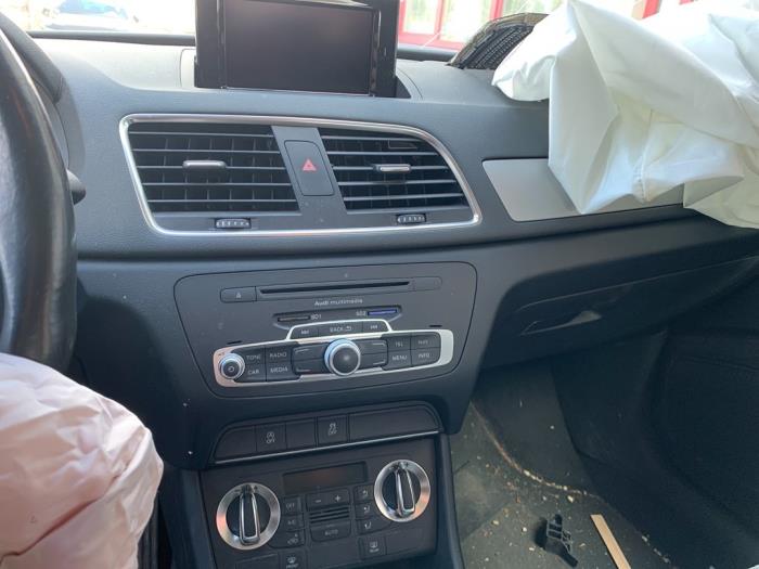 Audi Q3 2.0 TDI 16V 140 Sloopvoertuig (2014, Grijs)