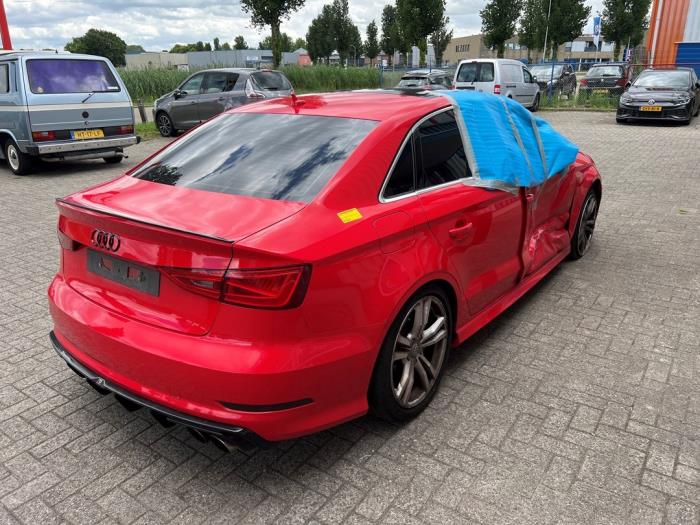 Audi A3 Limousine 1.4 TFSI ACT 16V Sloopvoertuig (2014, Rood)