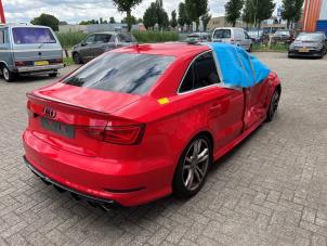 Audi A3 Limousine 1.4 TFSI ACT 16V Sloopvoertuig (2014, Rood)