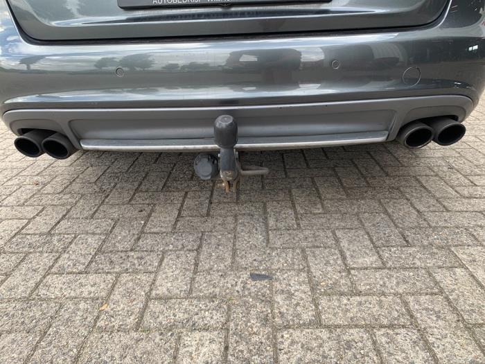 Audi A4 Avant 2.0 TFSI 16V Schadevoertuig (2010, Grijs)