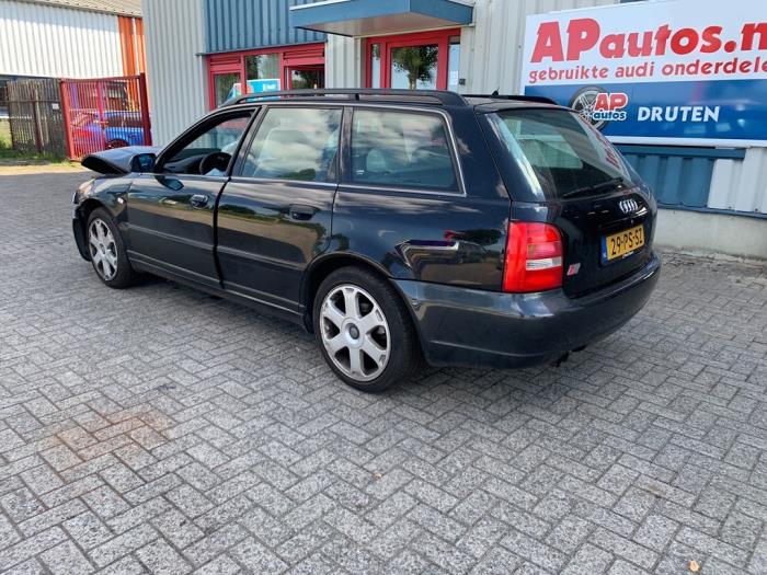 Audi S4 Avant 2.7 V6 30V Turbo Schadevoertuig (1999, Zwart)
