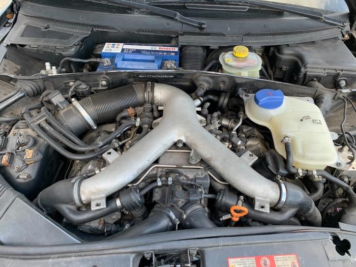 Audi S4 Avant 2.7 V6 30V Turbo Schadevoertuig (1999, Zwart)