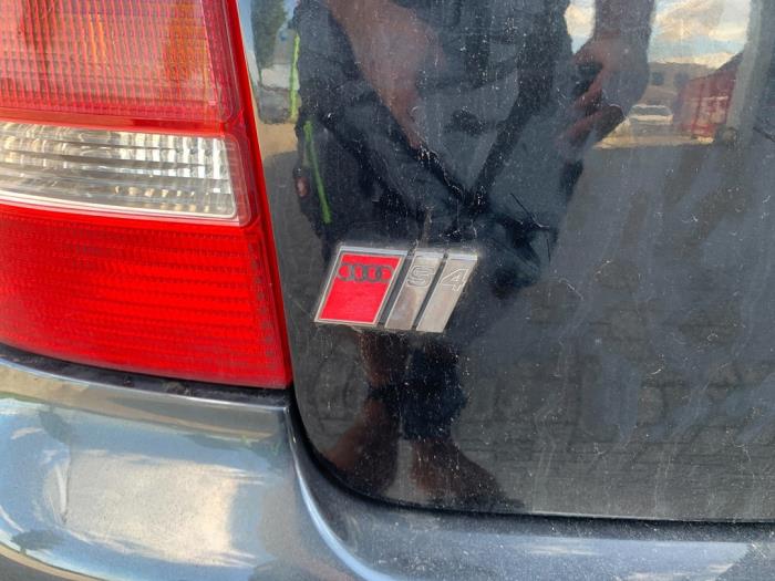 Audi S4 Avant 2.7 V6 30V Turbo Schadevoertuig (1999, Zwart)