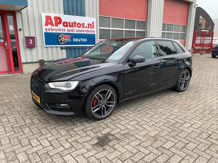 Audi A3 Sportback 1.4 TFSI 16V Schadevoertuig (2013, Zwart)