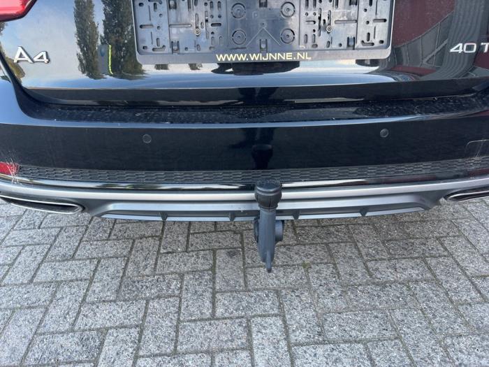 Audi A4 Avant 2.0 TDI 16V Sloopvoertuig (2019, Zwart)