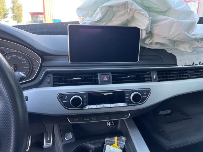 Audi A4 Avant 2.0 TDI 16V Sloopvoertuig (2019, Zwart)