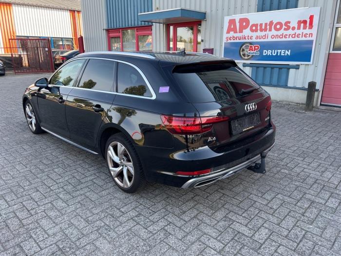 Audi A4 Avant 2.0 TDI 16V Sloopvoertuig (2019, Zwart)