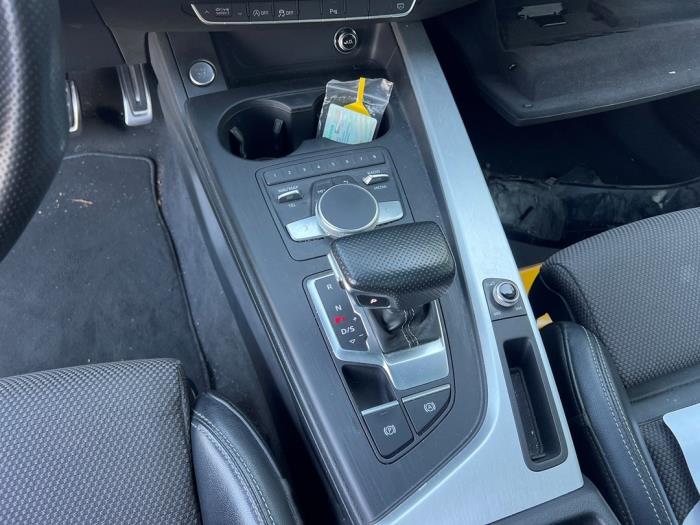 Audi A4 Avant 2.0 TDI 16V Sloopvoertuig (2019, Zwart)