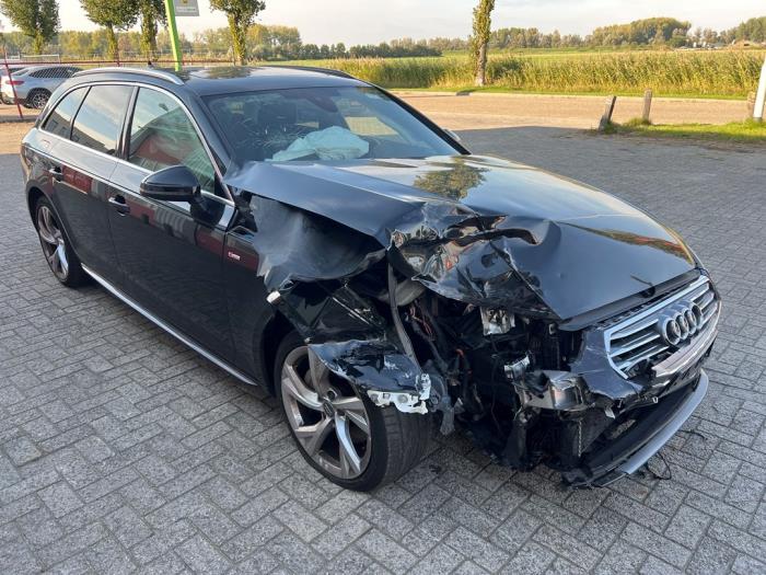 Audi A4 Avant 2.0 TDI 16V Sloopvoertuig (2019, Zwart)