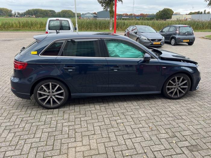 Audi A3 Sportback 1.4 TFSI ACT Ultra 16V Sloopvoertuig (2017, Blauw)
