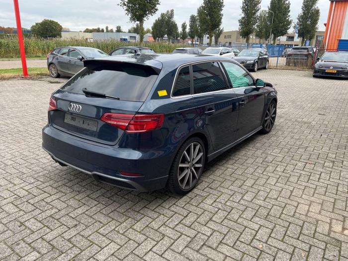 Audi A3 Sportback 1.4 TFSI ACT Ultra 16V Sloopvoertuig (2017, Blauw)