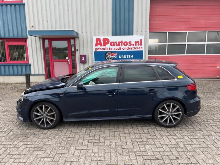 Audi A3 Sportback 1.4 TFSI ACT Ultra 16V Sloopvoertuig (2017, Blauw)