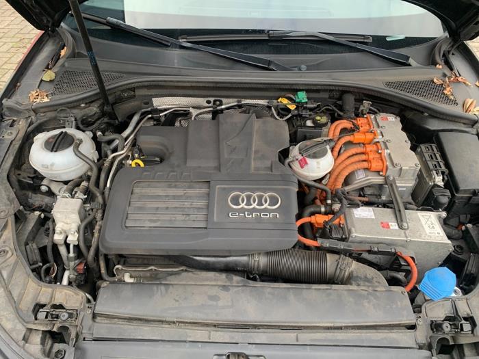 Audi A3 Sportback 1.4 TFSI 16V e-tron Sloopvoertuig (2015, Zwart)
