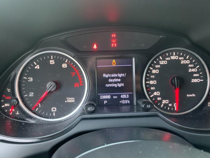 Audi Q5 2.0 TFSI 16V Quattro Schadevoertuig (2009, Zwart)