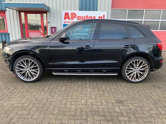 Audi Q5 2.0 TFSI 16V Quattro Schadevoertuig (2009, Zwart)