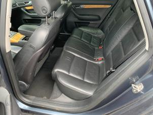 Audi A6 Avant 4.2 V8 40V Quattro Schadevoertuig (2005, Blauw)