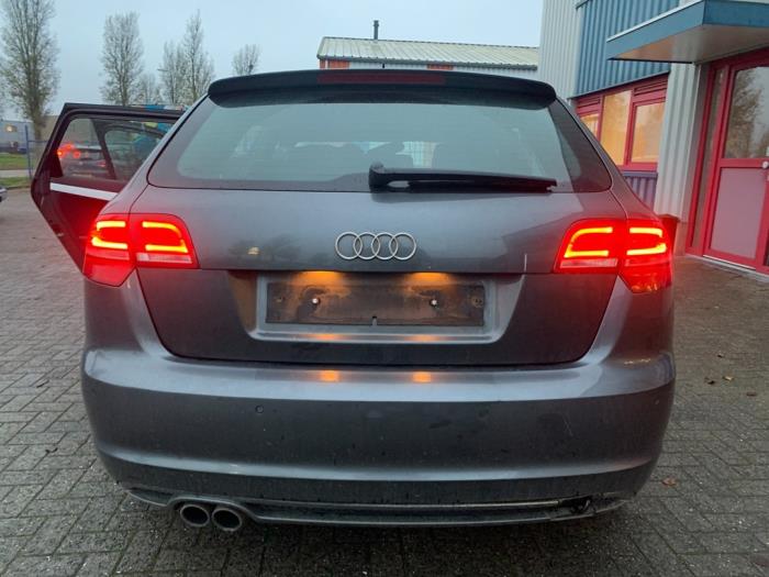 Audi A3 Sportback 1.4 TFSI 16V Sloopvoertuig (2010, Grijs)