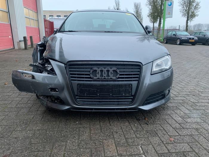 Audi A3 Sportback 1.4 TFSI 16V Sloopvoertuig (2010, Grijs)
