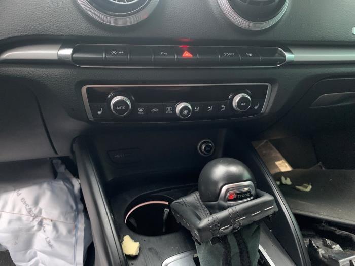 Audi A3 Sportback 1.4 TFSI ACT Ultra 16V Sloopvoertuig (2017, Blauw)