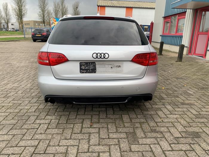 Audi A4 Avant 2.0 TFSI 16V Sloopvoertuig (2010, Grijs)